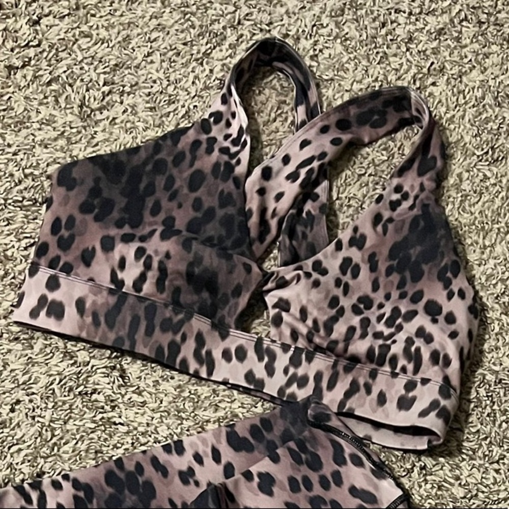 Fabletics leopard set